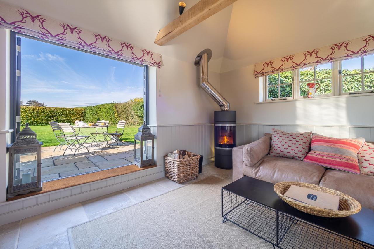 Romantic Cottage In Pretty Village With Great Pubs - Stoke Cartlodge โคล์เชสเตอร์ ภายนอก รูปภาพ