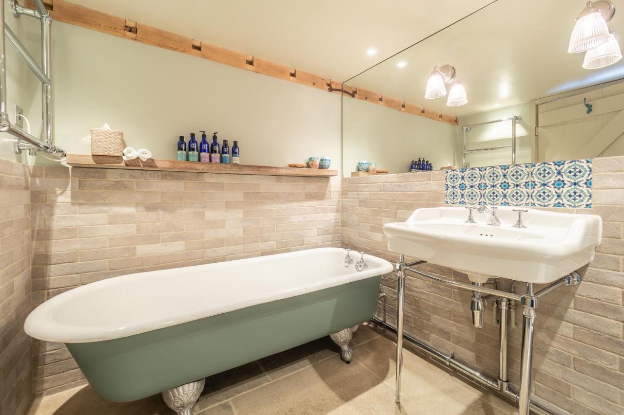 Romantic Cottage In Pretty Village With Great Pubs - Stoke Cartlodge โคล์เชสเตอร์ ภายนอก รูปภาพ